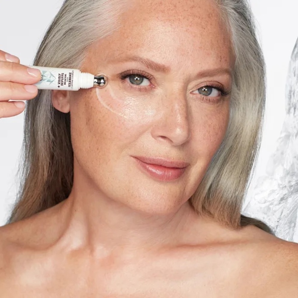 Charlotte Tilbury Cryo-Recovery Depuffing Eye Serum - Picture 5 of 10